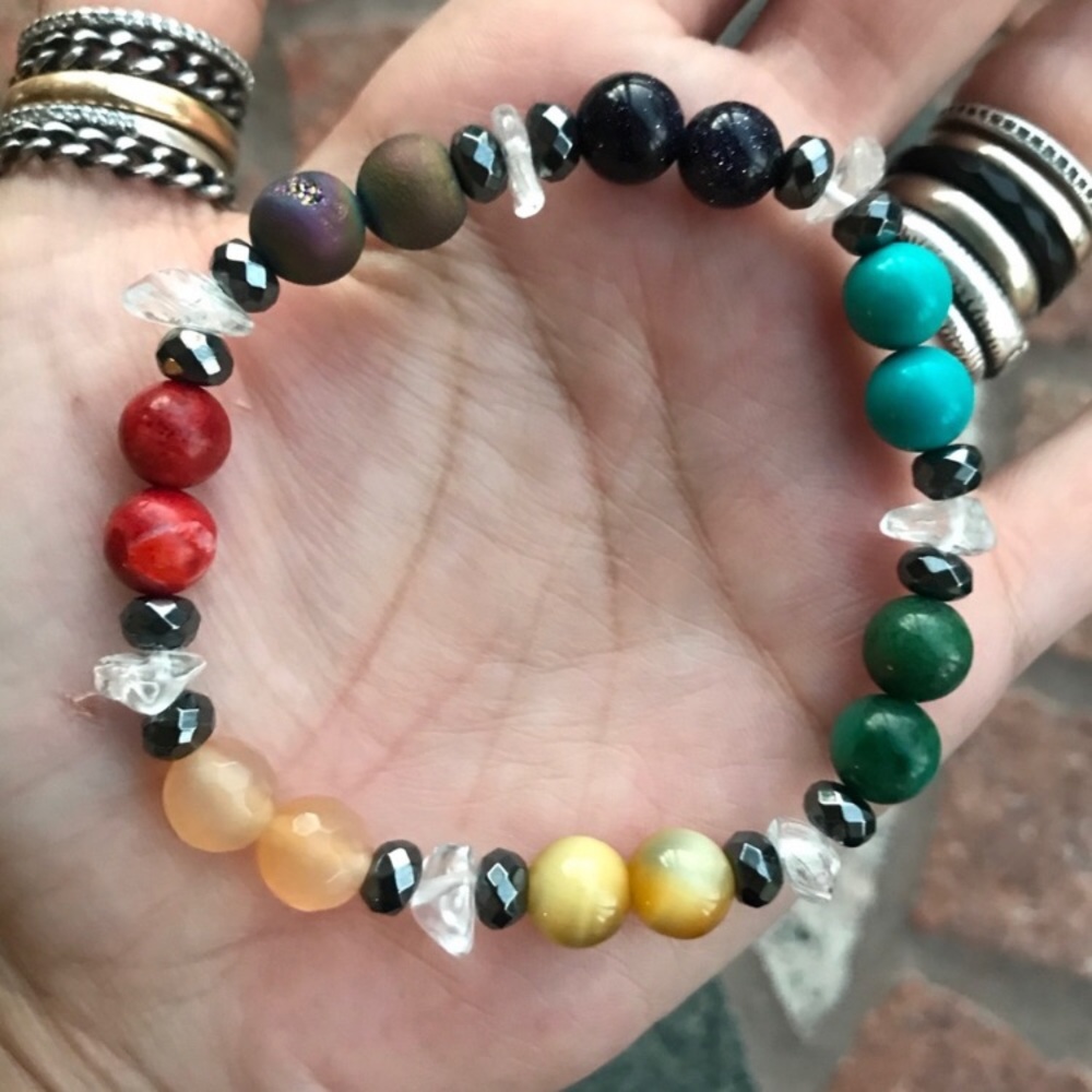 7 chakra hematite and crystal quartz bead bracelet
